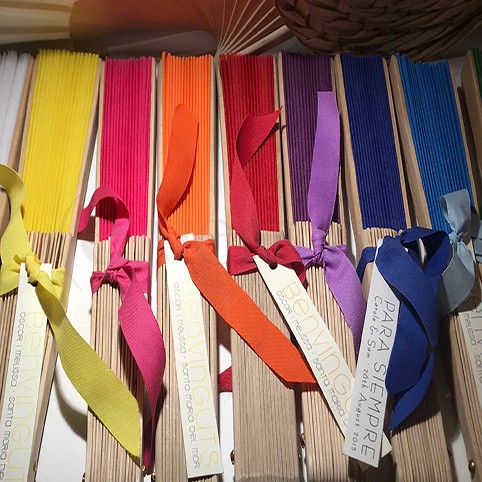 abanico boda con colores