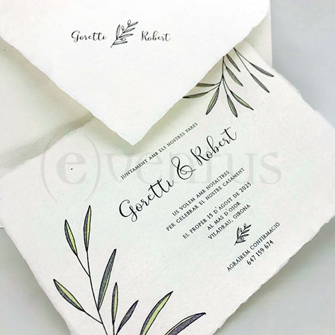 Invitaciones con papel hecho a mano